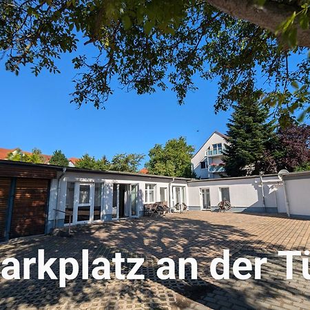 Fewo Urban Gotha - Apartment Orangerie - Am Schlosspark- Parken An Der Der Tuer- Barrierefrei, 900 Meter Zum Bahnhof - Wallbox Exteriör bild
