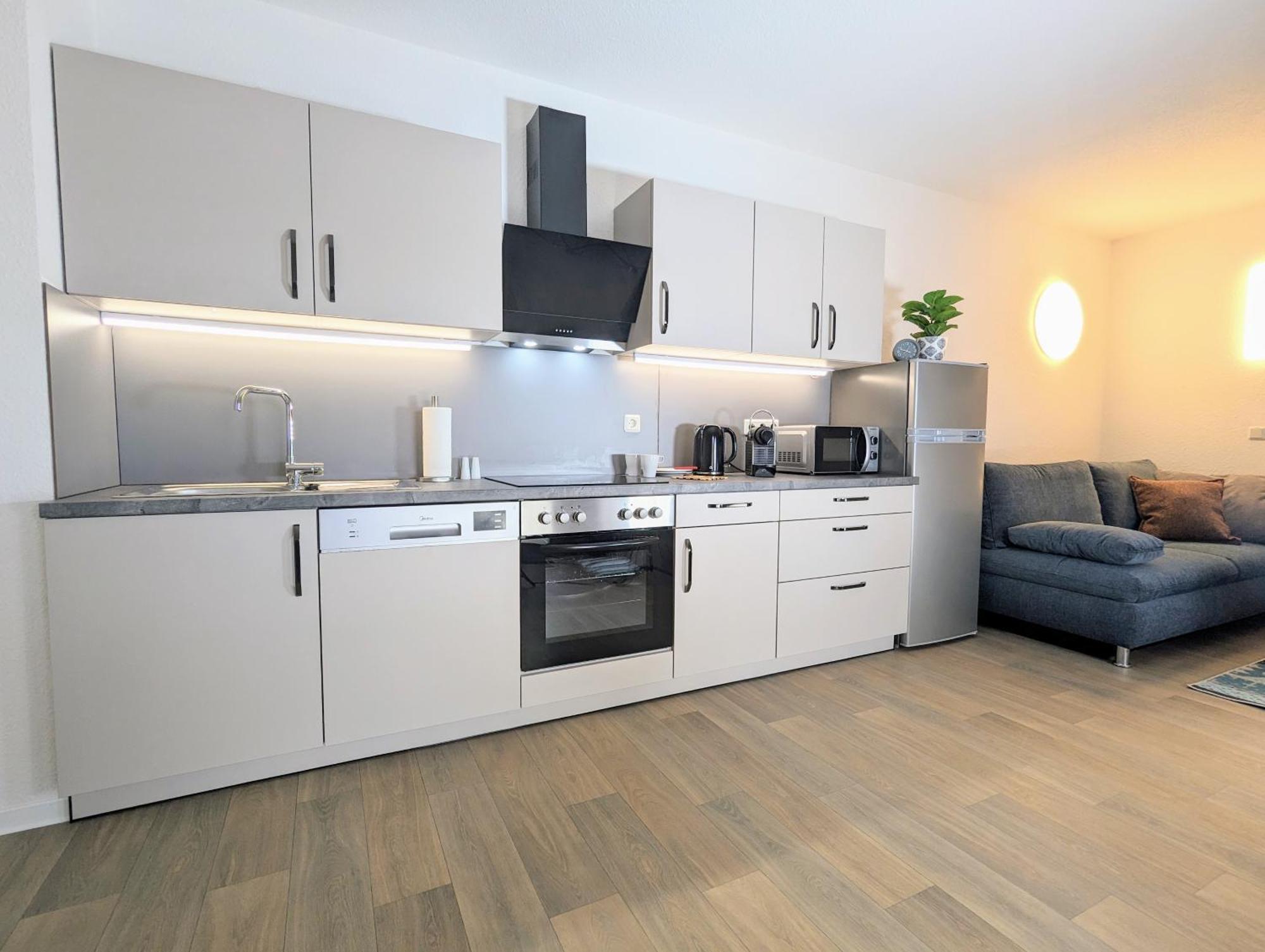 Fewo Urban Gotha - Apartment Orangerie - Am Schlosspark- Parken An Der Der Tuer- Barrierefrei, 900 Meter Zum Bahnhof - Wallbox Exteriör bild
